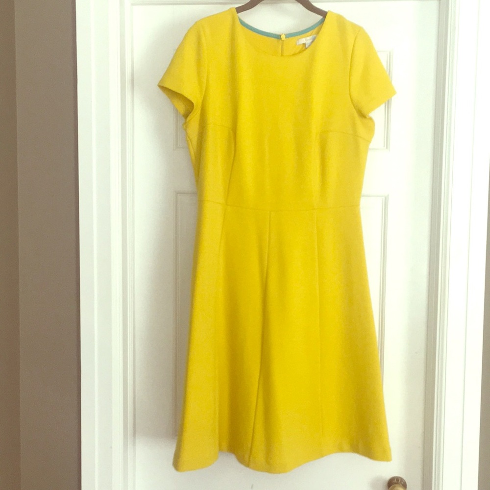 Yellow dress